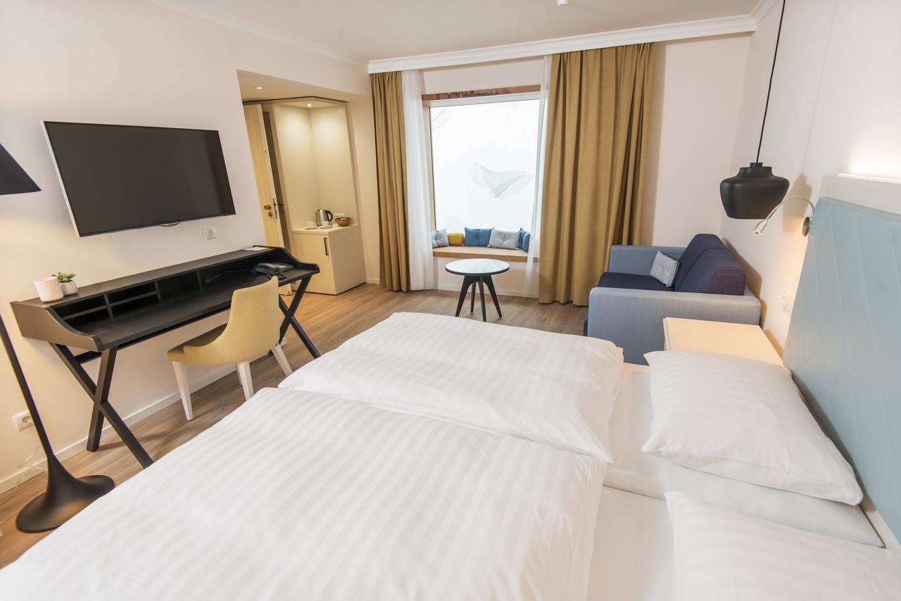 Boutique-Hotel Zur Alten Post Busum Bagian luar foto