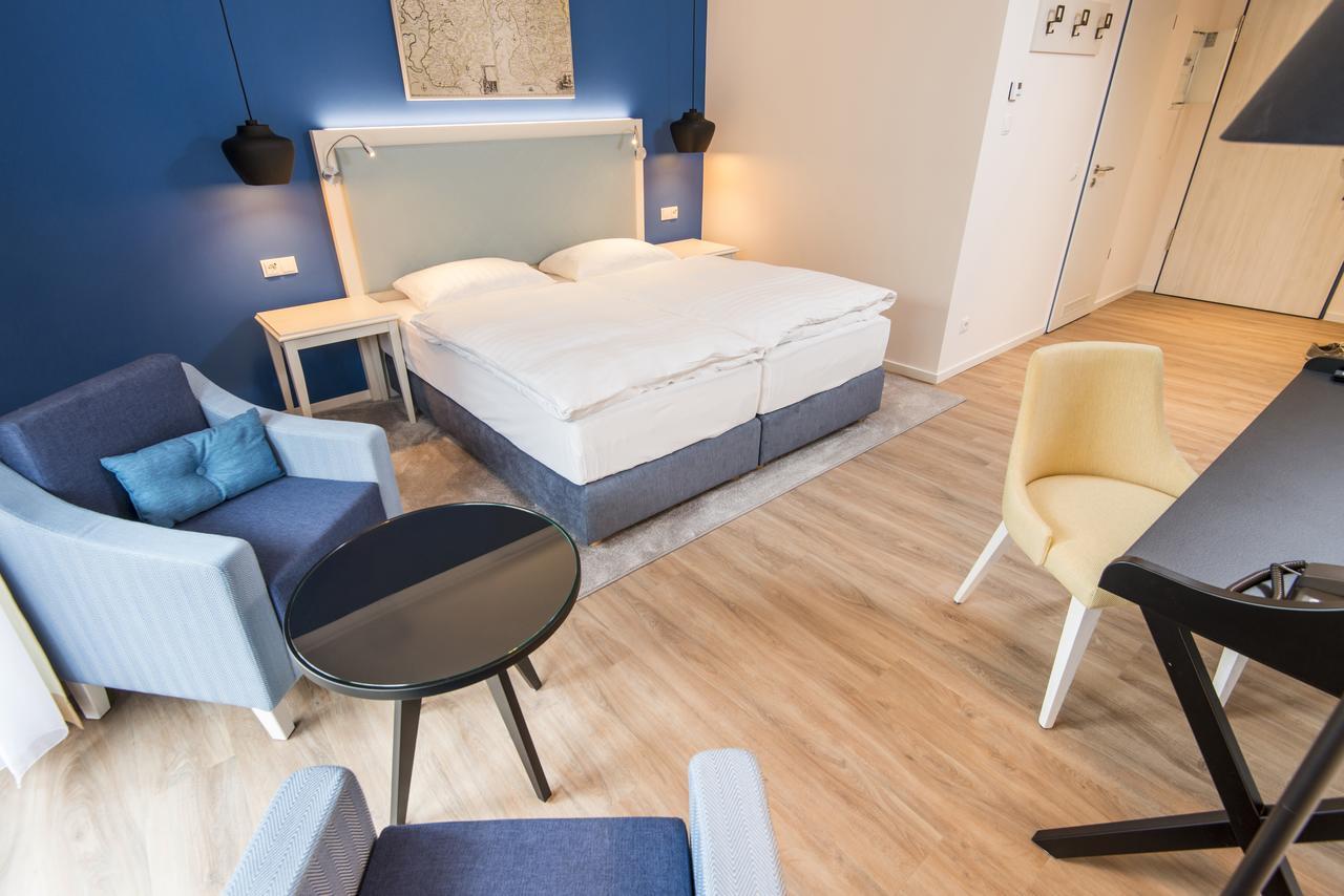Boutique-Hotel Zur Alten Post Busum Bagian luar foto
