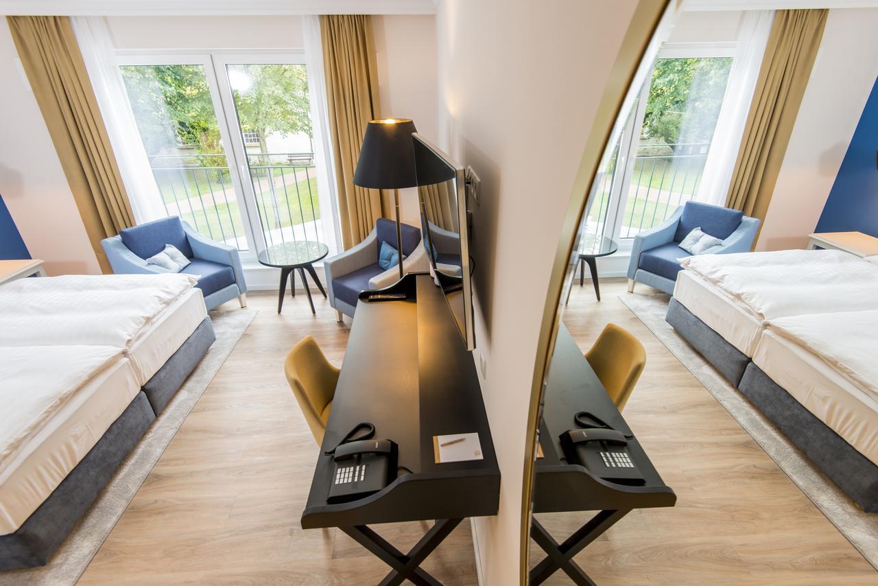 Boutique-Hotel Zur Alten Post Busum Bagian luar foto
