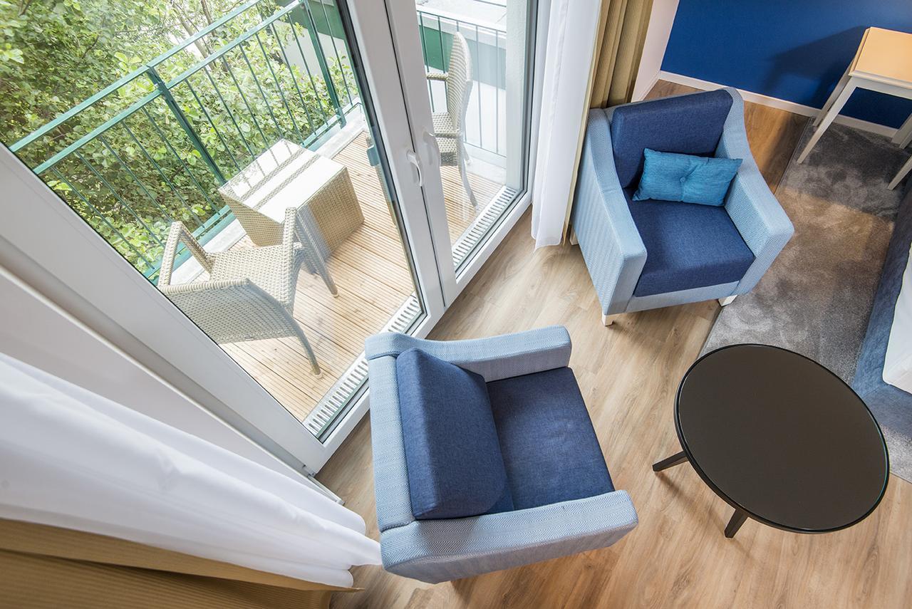 Boutique-Hotel Zur Alten Post Busum Bagian luar foto